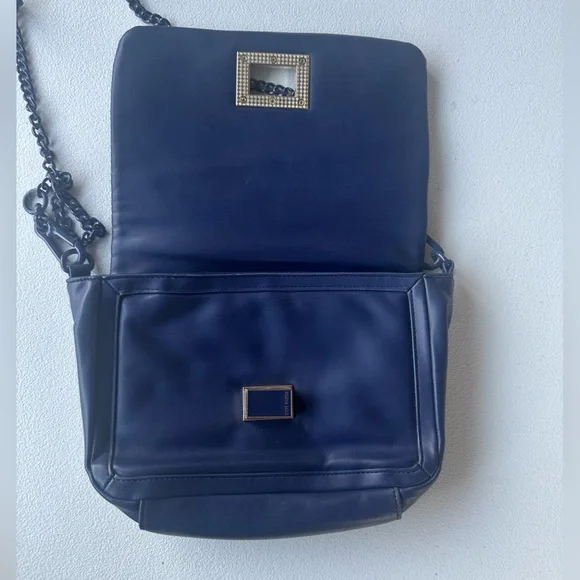 Steve Madden Blue Magenta Chain Crossbody Handbag - Picture 3 of 15